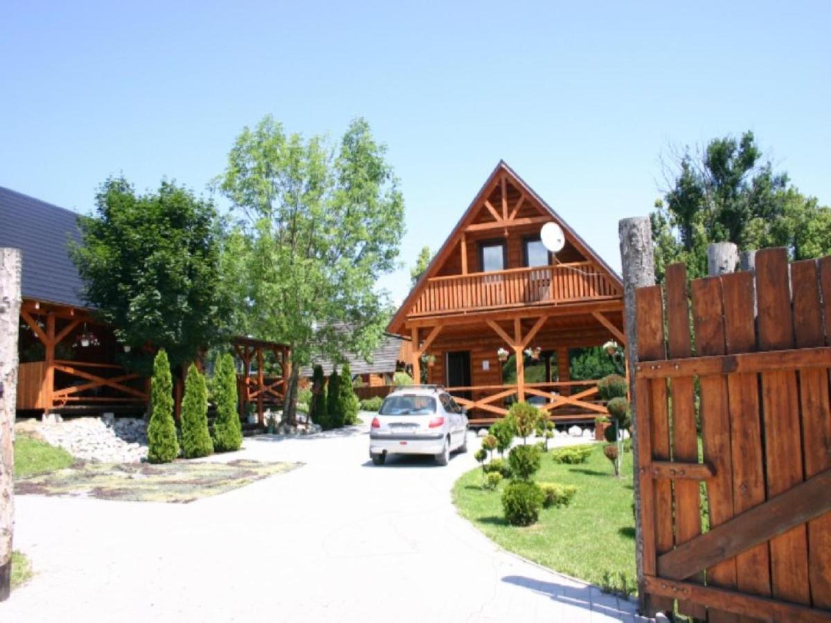 Zbojnicka Drevenica 2 Villa Liptovský Mikuláš Buitenkant foto